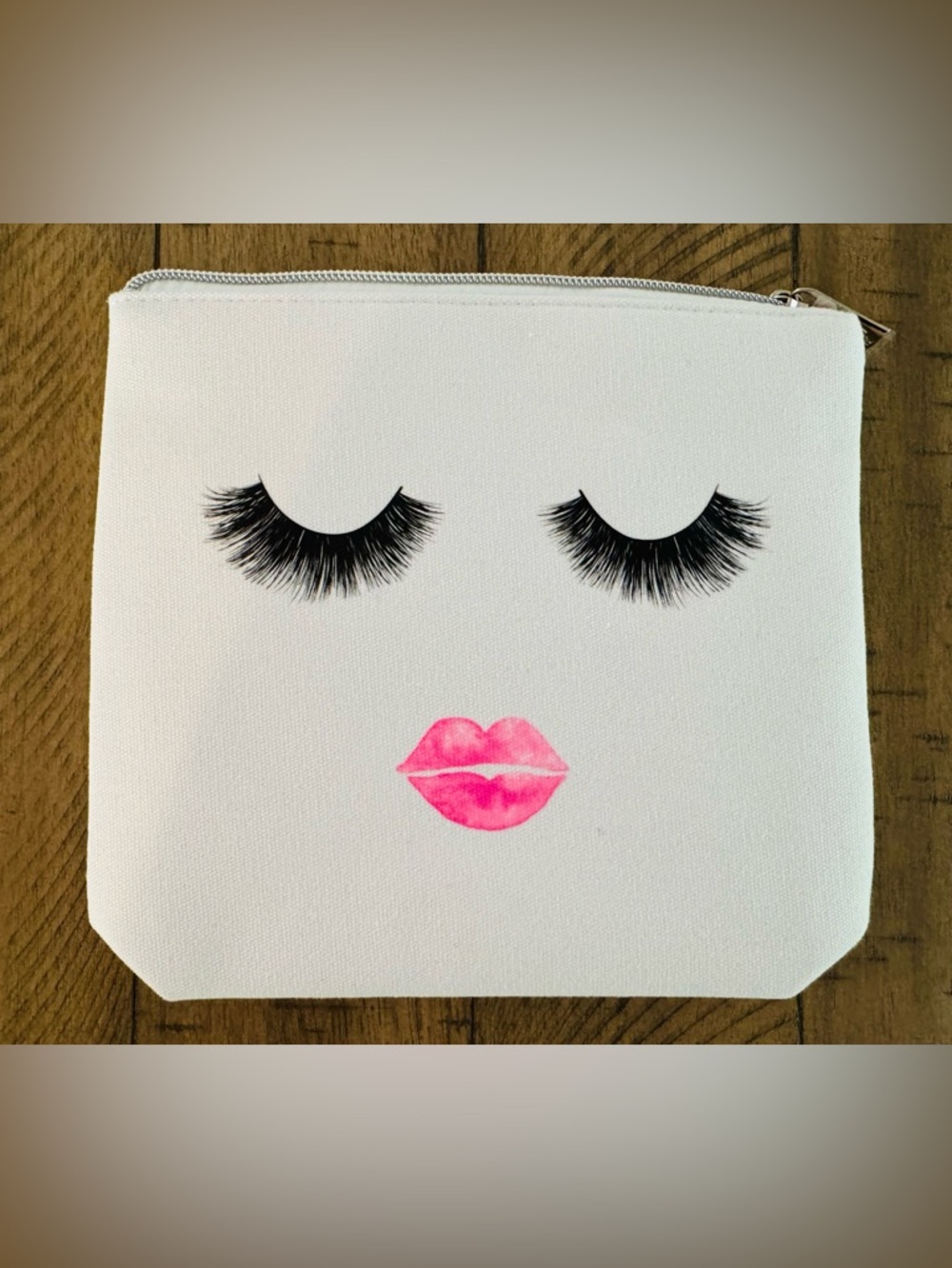 NEW Pink Heart 'Lashes' Cosmetic Pouch - Picture 2 of 3